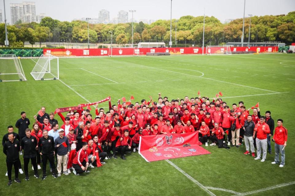 武汉三镇内部会议纪要流出：赛前临场应变，西甲使命明确，更衣室氛围转暖(武汉房屋拍卖网官网)